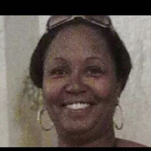 Meet your Posher, Chinita